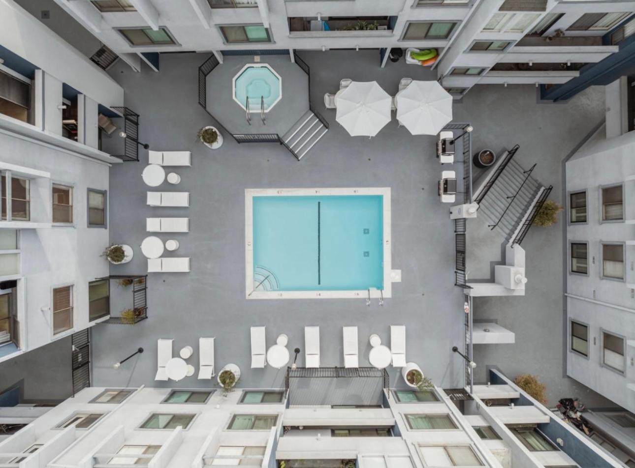 Elegant Hollywood Retreat - Spacious 2Br 2Ba Condo With Resort-Style Amenities 로스앤젤레스 외부 사진